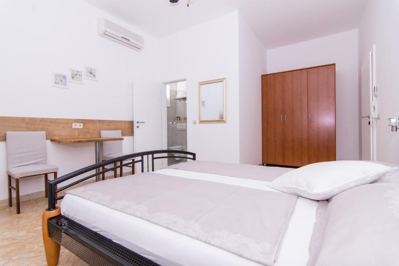 Apartmani Juric Trogir Exterior photo