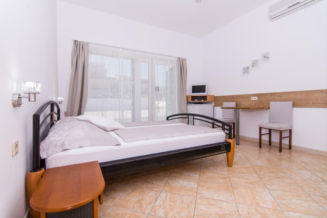 Apartmani Juric Trogir Exterior photo