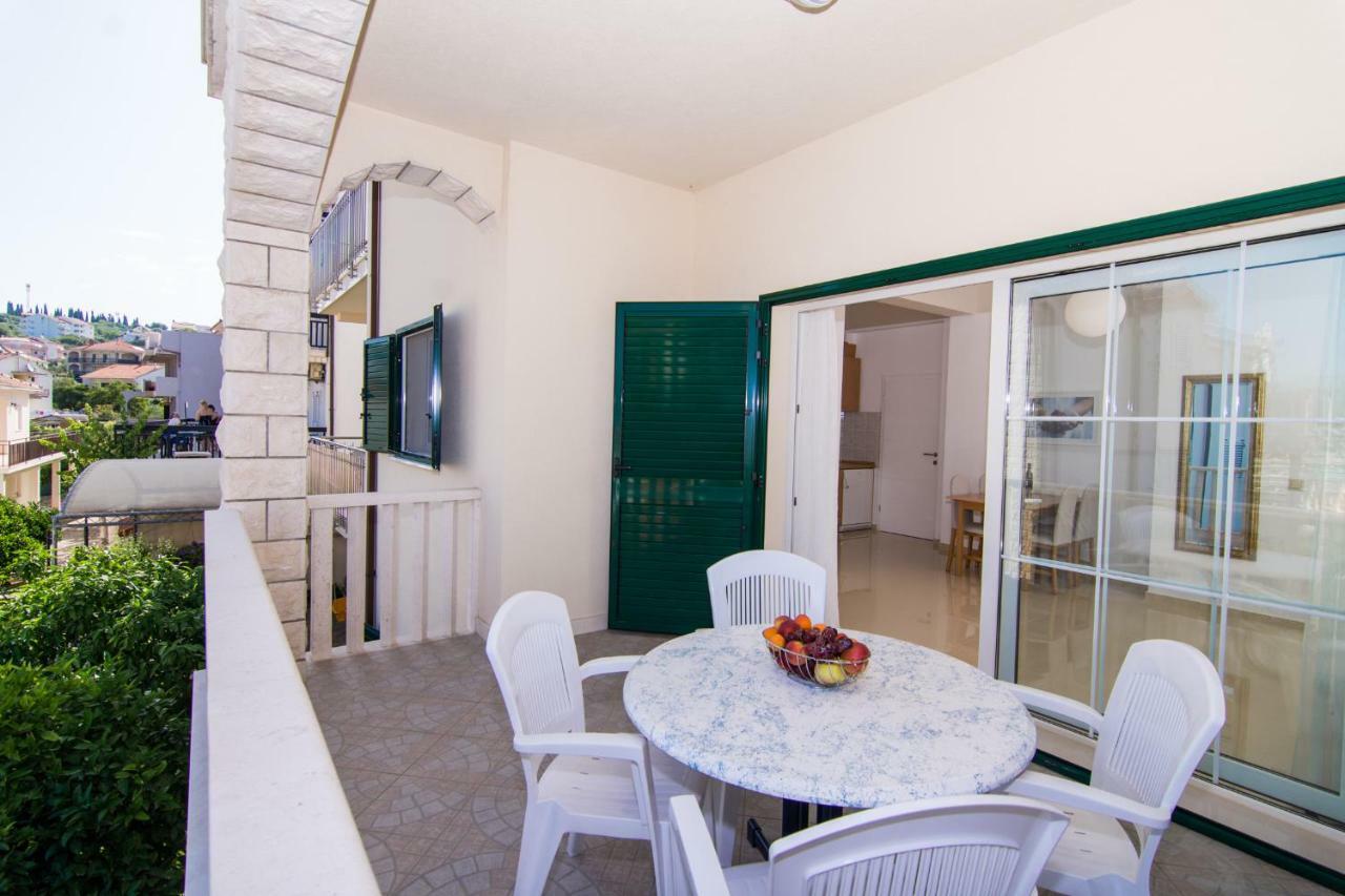 Apartmani Juric Trogir Exterior photo