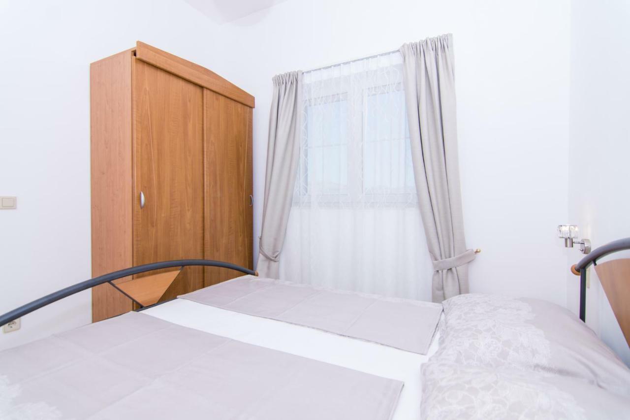 Apartmani Juric Trogir Exterior photo