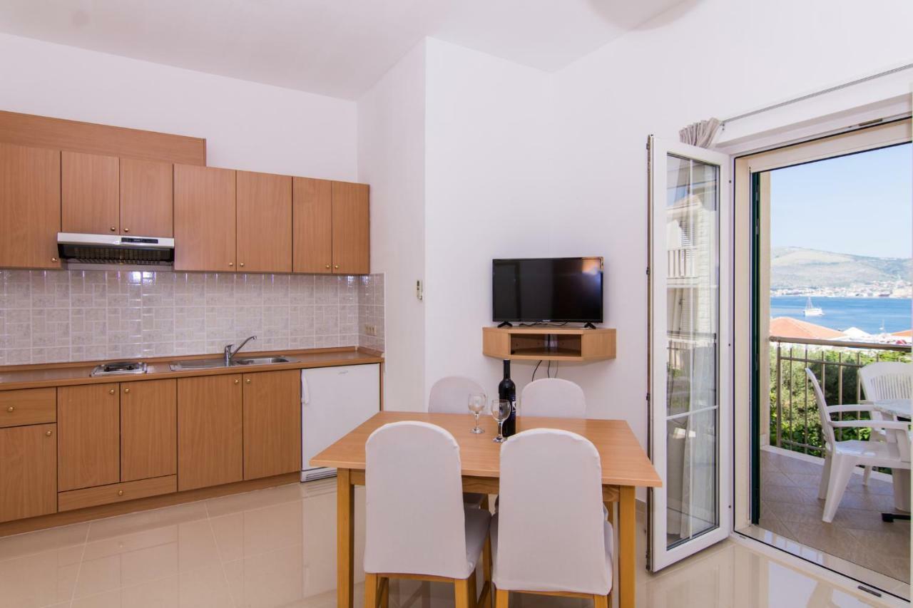Apartmani Juric Trogir Exterior photo