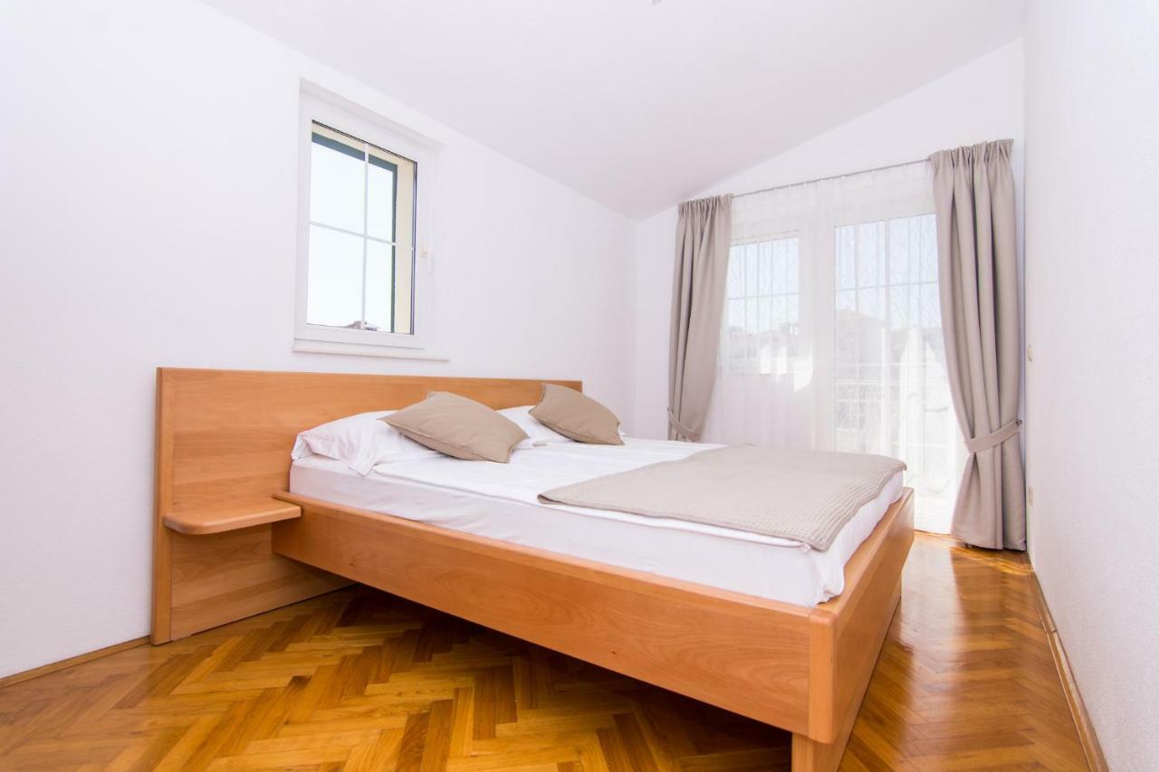 Apartmani Juric Trogir Exterior photo