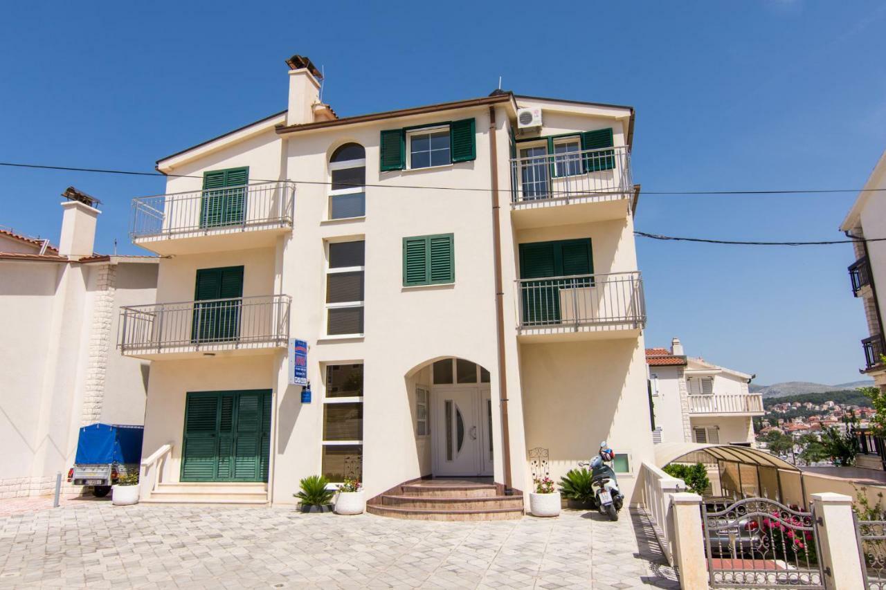 Apartmani Juric Trogir Exterior photo